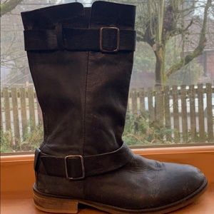 Bronx ankle boot,leather hardly worn great cndtn.